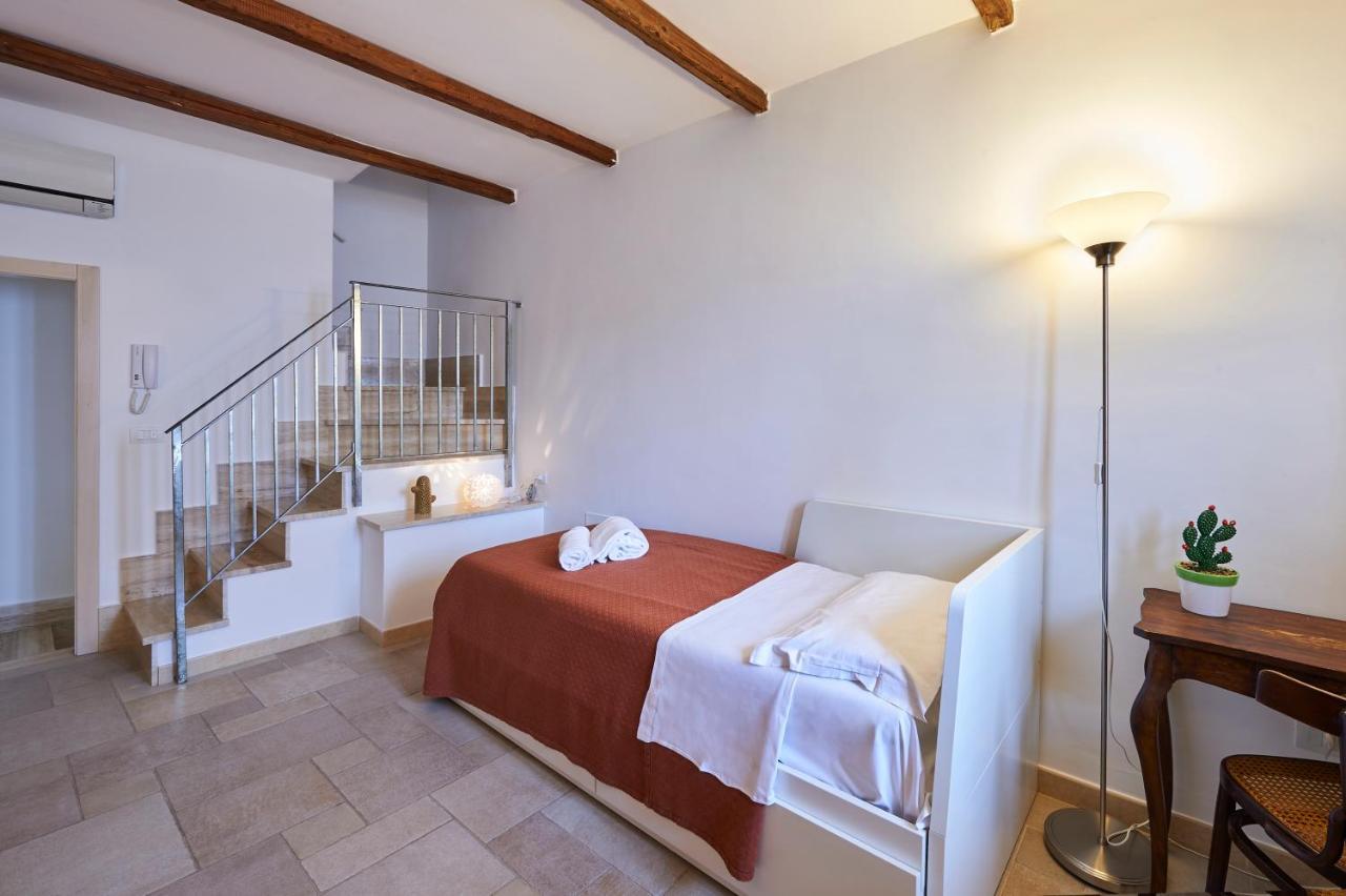 Le Case Di Gio'- Vico Corte Polignano a Mare Exterior photo